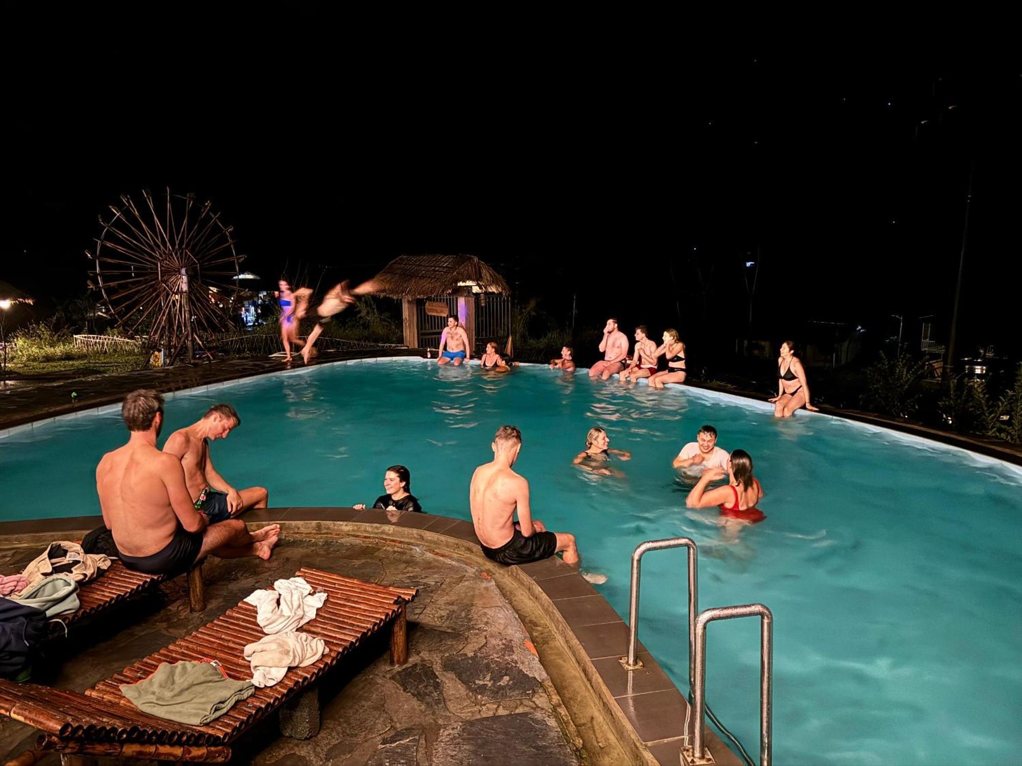 Viethung Hostel-Motorbikes For Rental - Tour Lang Lap 외부 사진